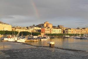 Xtrallusion offers characteristic Bed and Breakfast, B&B, Guest House, Hotel, Albergo and Country Lodge accommodation in Italy. Plus independent self-guided Walking, Adventure, Activity, Skiing and Paragliding Holiday itineraries on the Italian Rivieras, in the Italian Lakes, in the Italian Alps and in some of the most beautiful corners of Italy.